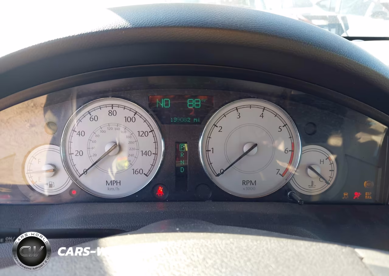 2006 Chrysler 300C VIN:2C3KA63H26H498155 - 7