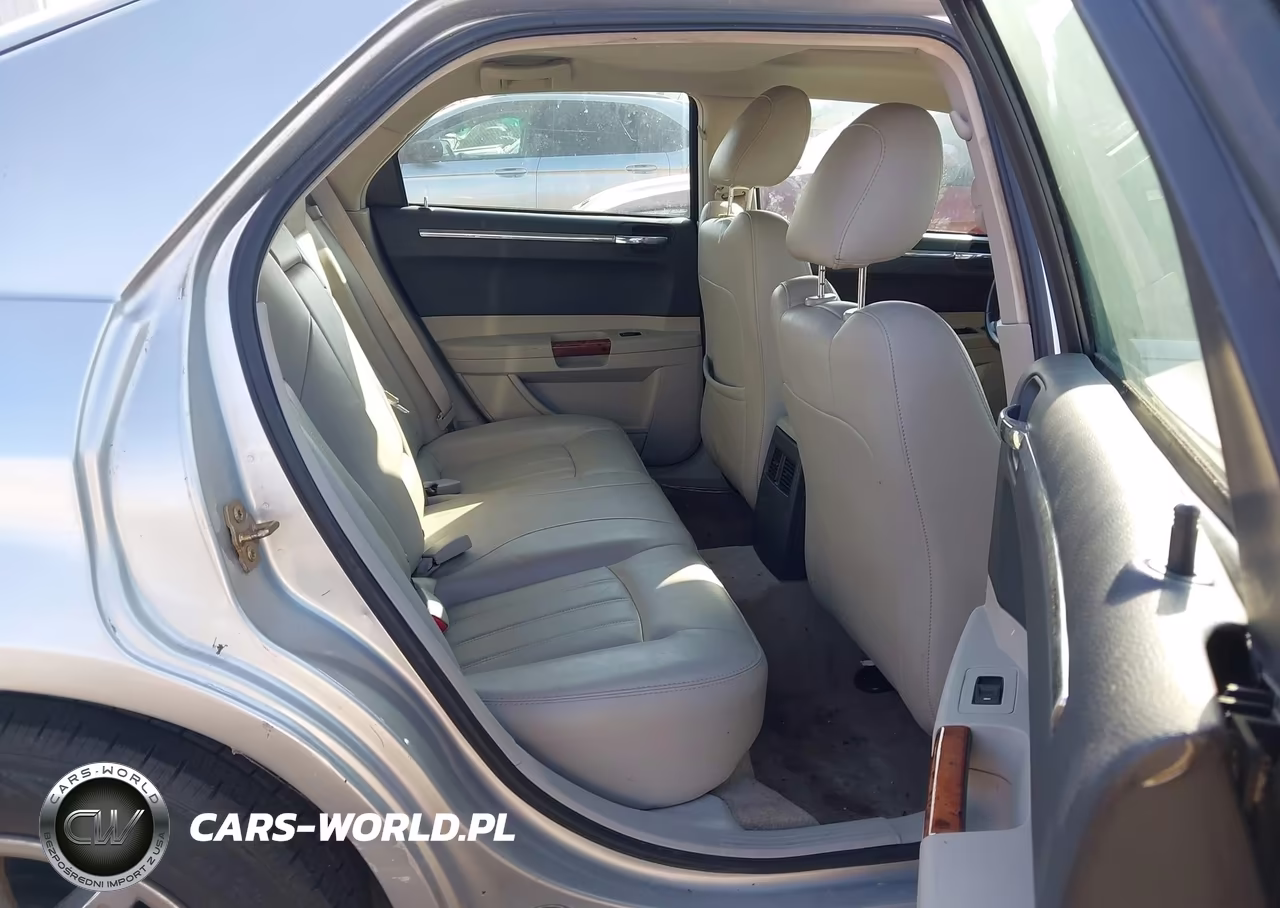 2006 Chrysler 300C VIN:2C3KA63H26H498155 - 8