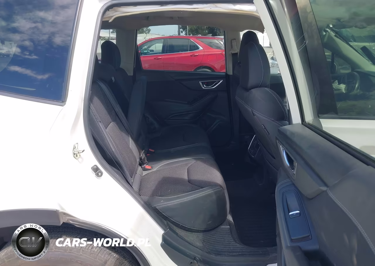 2019 Subaru Forester Premium VIN:JF2SKAGC6KH435927 - 8