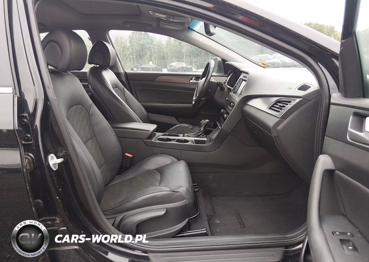 2017 Hyundai Sonata Sport VIN:5NPE34AFXHH487990 - 5