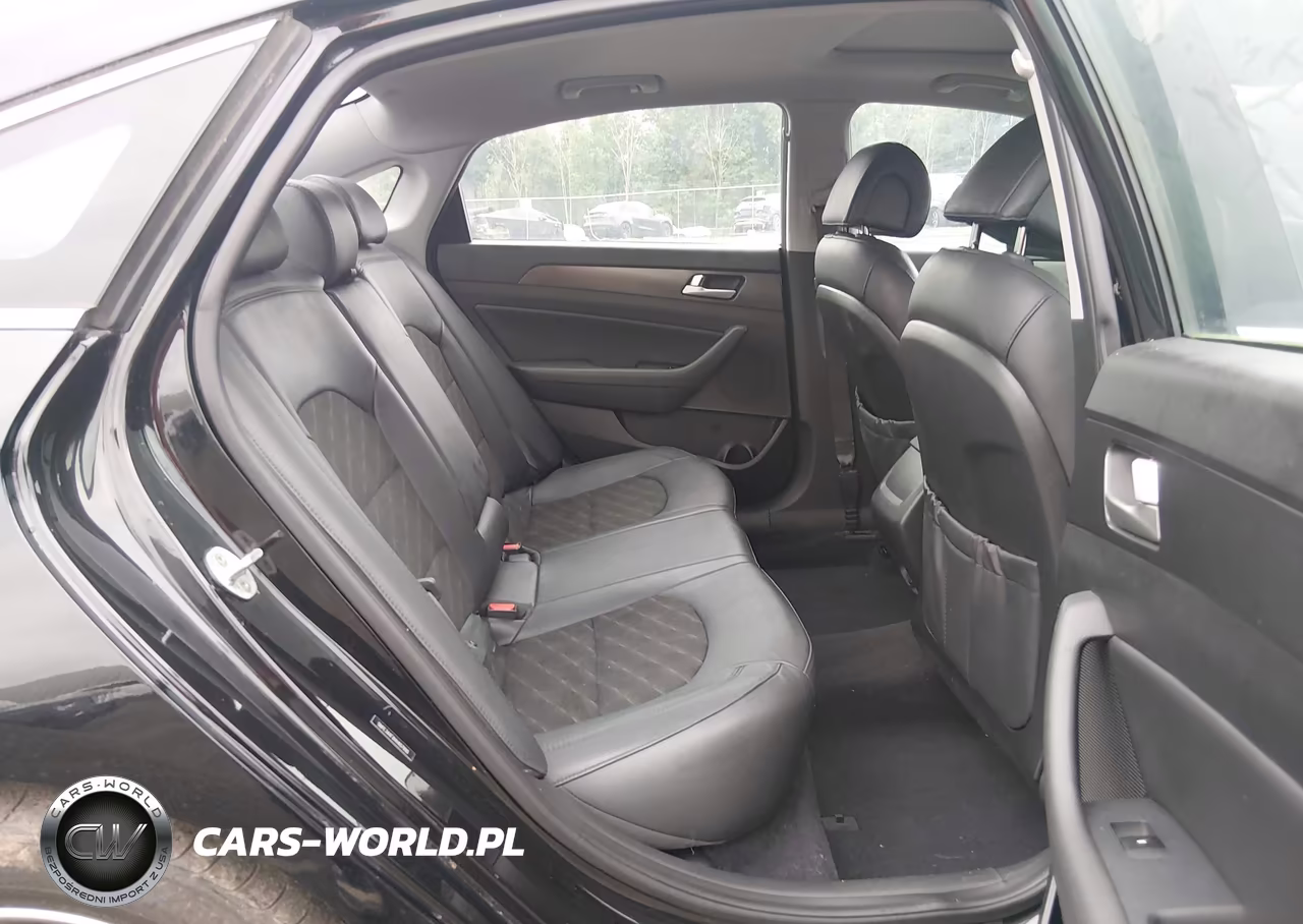 2017 Hyundai Sonata Sport VIN:5NPE34AFXHH487990 - 8