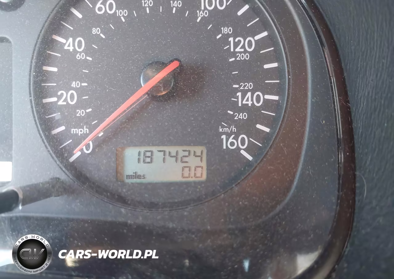 2000 Volkswagen Jetta Gls VIN:3VWSC29M1YM152375 - 7
