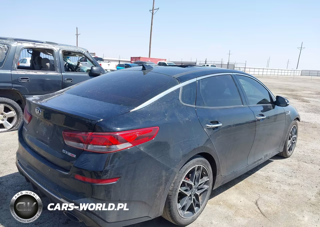 2019 Kia Optima Sx Turbo VIN:5XXGW4L23KG323333 - 4