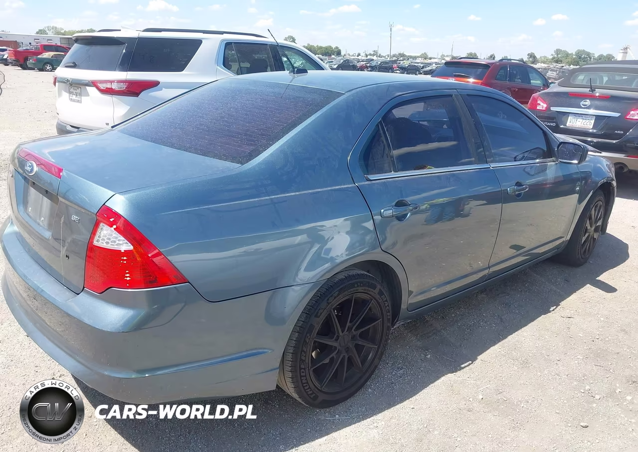 2011 Ford Fusion Se VIN:3FAHP0HA6BR137951 - 4