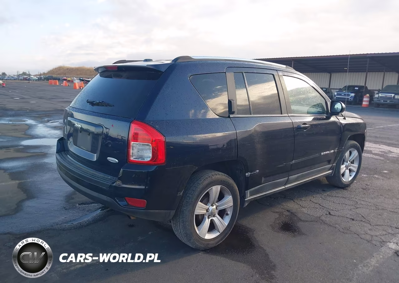 2011 Jeep Compass VIN:1J4NT1FB7BD196701 - 4