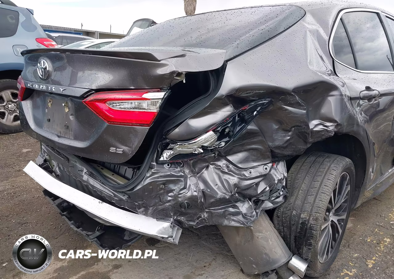 2018 Toyota Camry Se VIN:4T1B11HK4JU643149 - 6