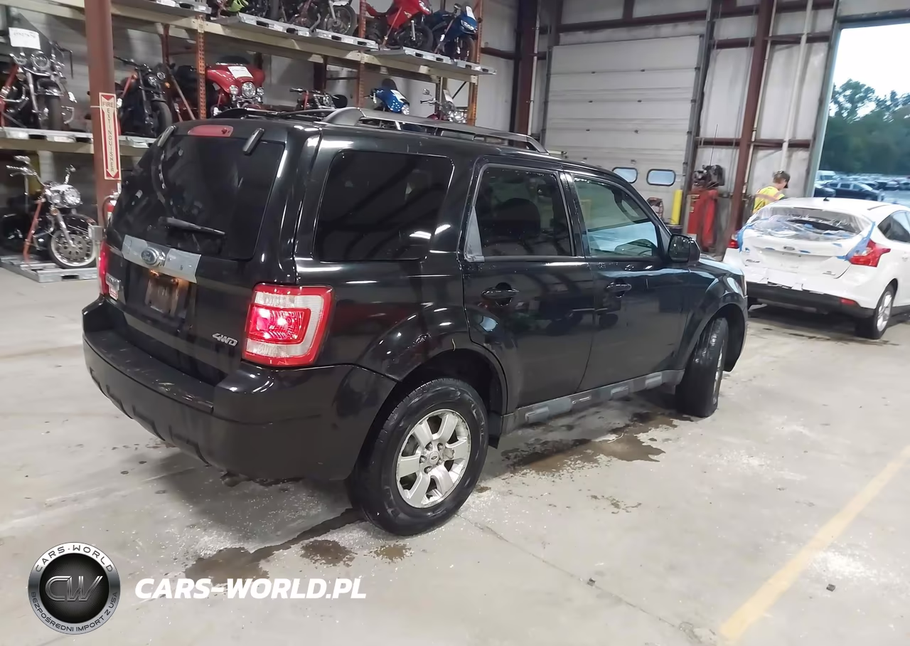 2010 Ford Escape Limited VIN:1FMCU9EG3AKC77870 - 4