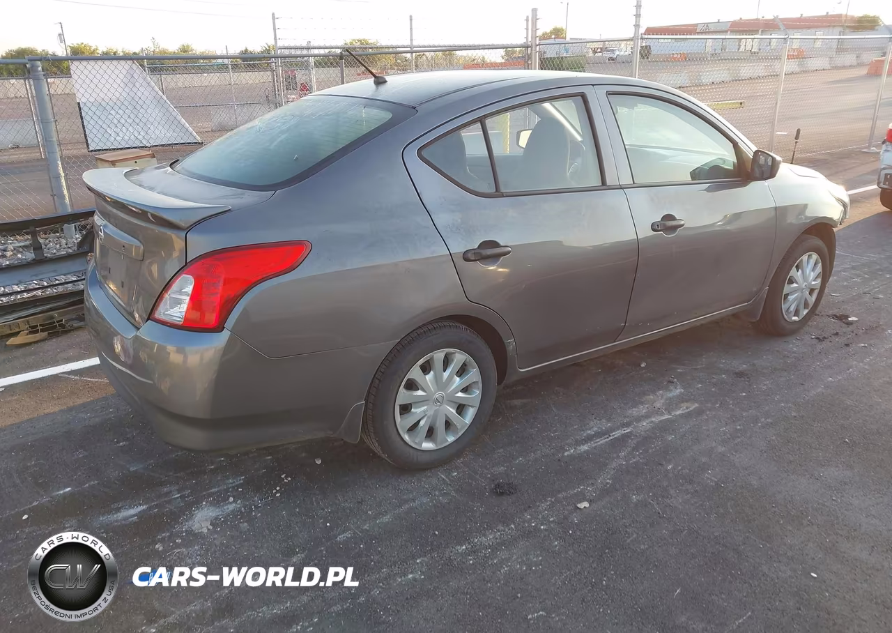 2017 Nissan Versa 1.6 S+ VIN:3N1CN7AP6HL829630 - 4