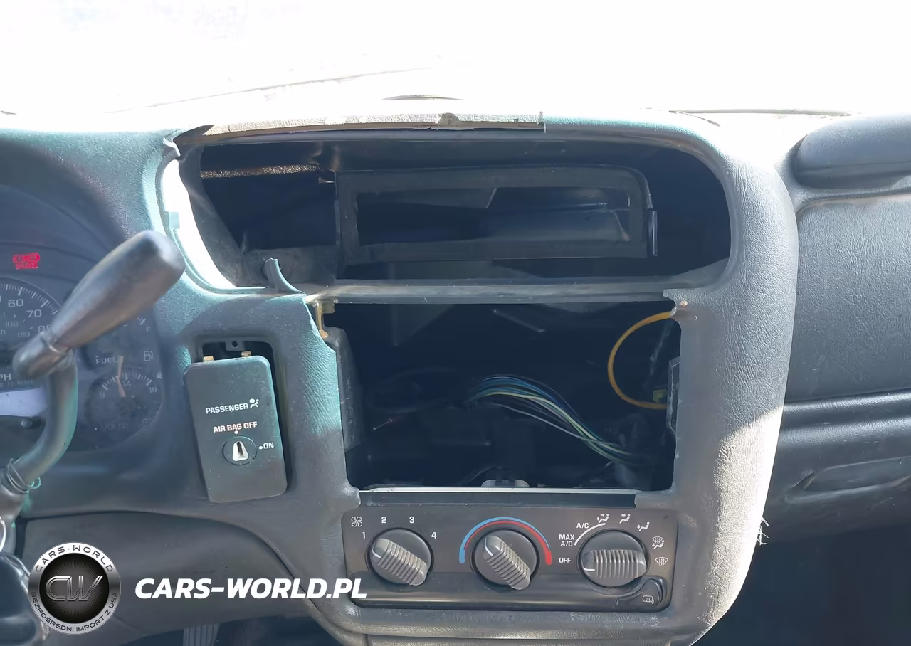 2002 Chevrolet S-10 Ls VIN:1GCCS19W728224617 - 13