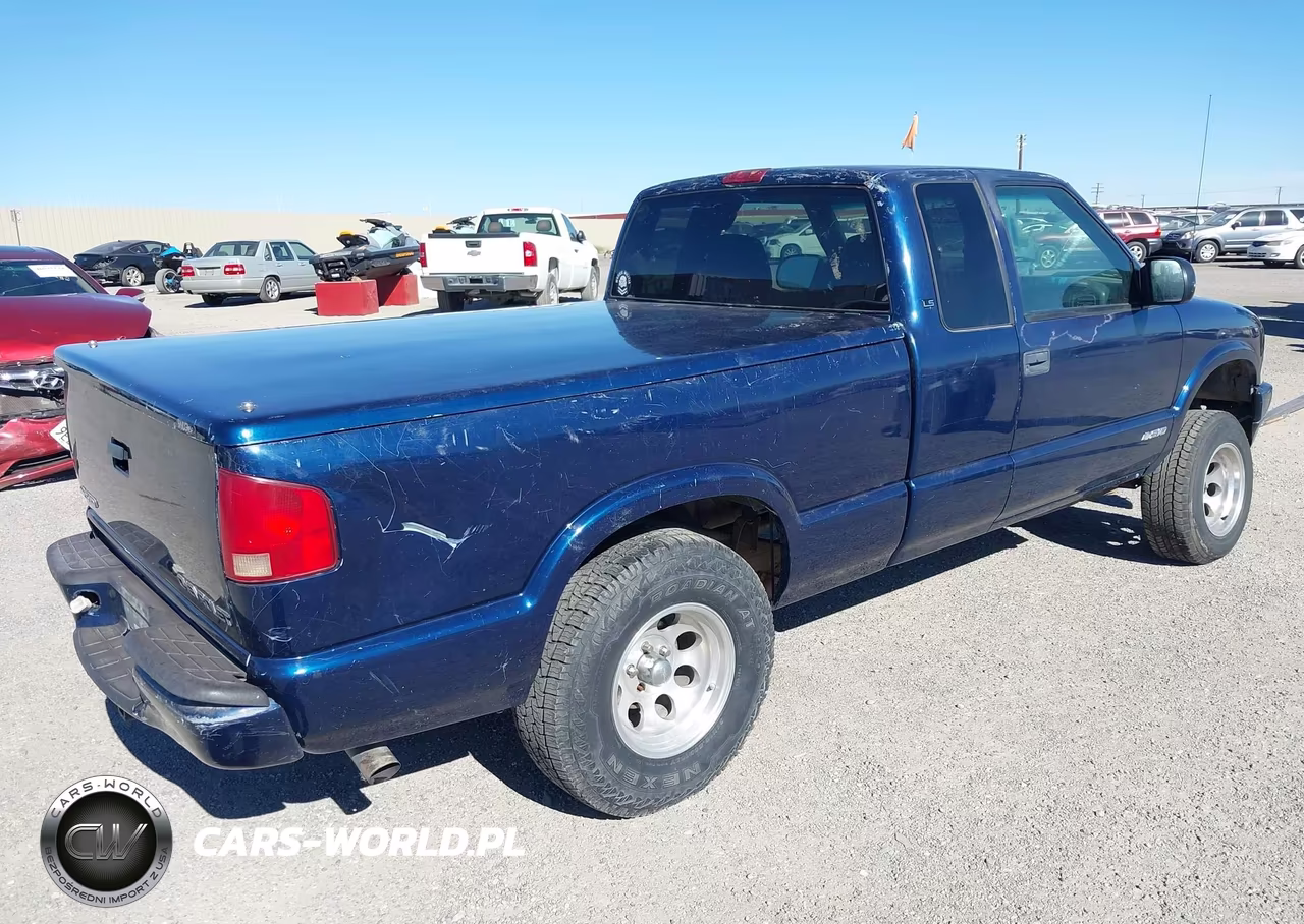 2002 Chevrolet S-10 Ls VIN:1GCCS19W728224617 - 4