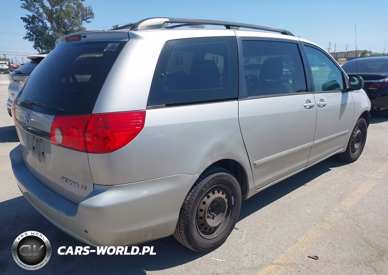 2010 Toyota Sienna Ce VIN:5TDKK4CC4AS312692 - 4