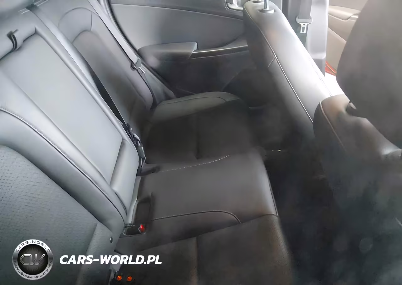 2018 Hyundai Kona Ultimate VIN:KM8K5CA52JU068523 - 8