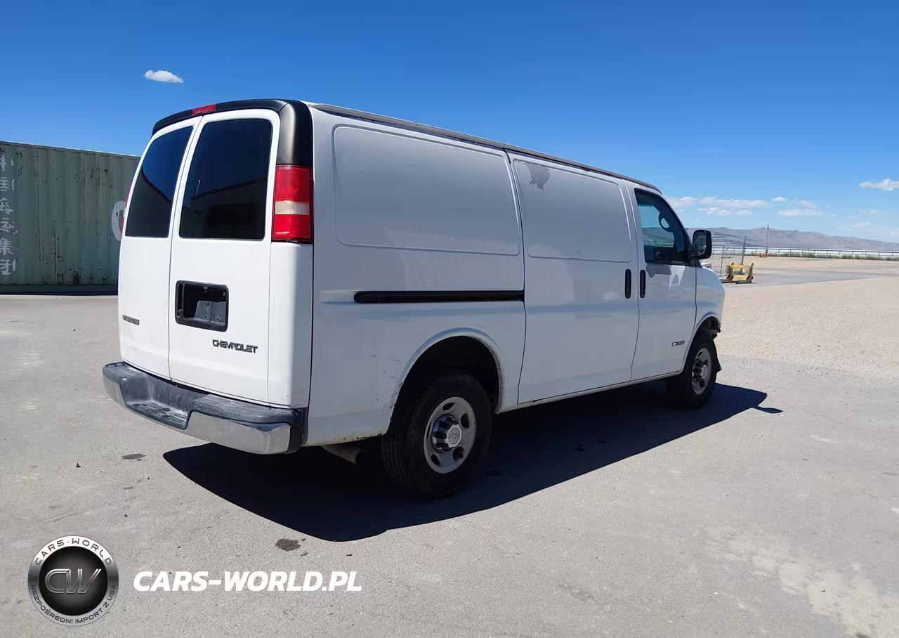 2006 Chevrolet Express Work Van VIN:1GCGG25U261180313 - 4