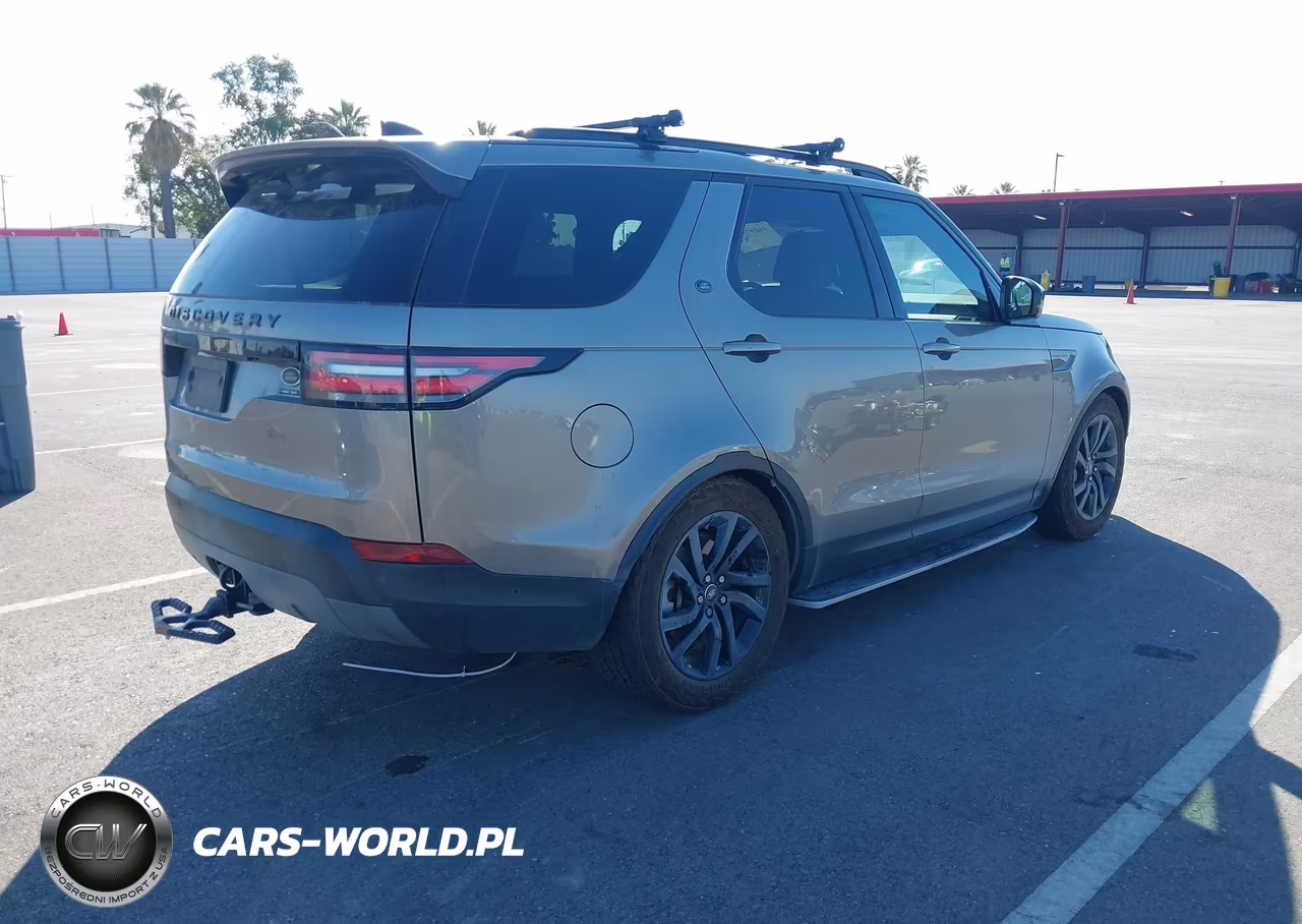 2018 Land Rover Discovery Hse Luxury VIN:SALRT2RV1JA054355 - 4