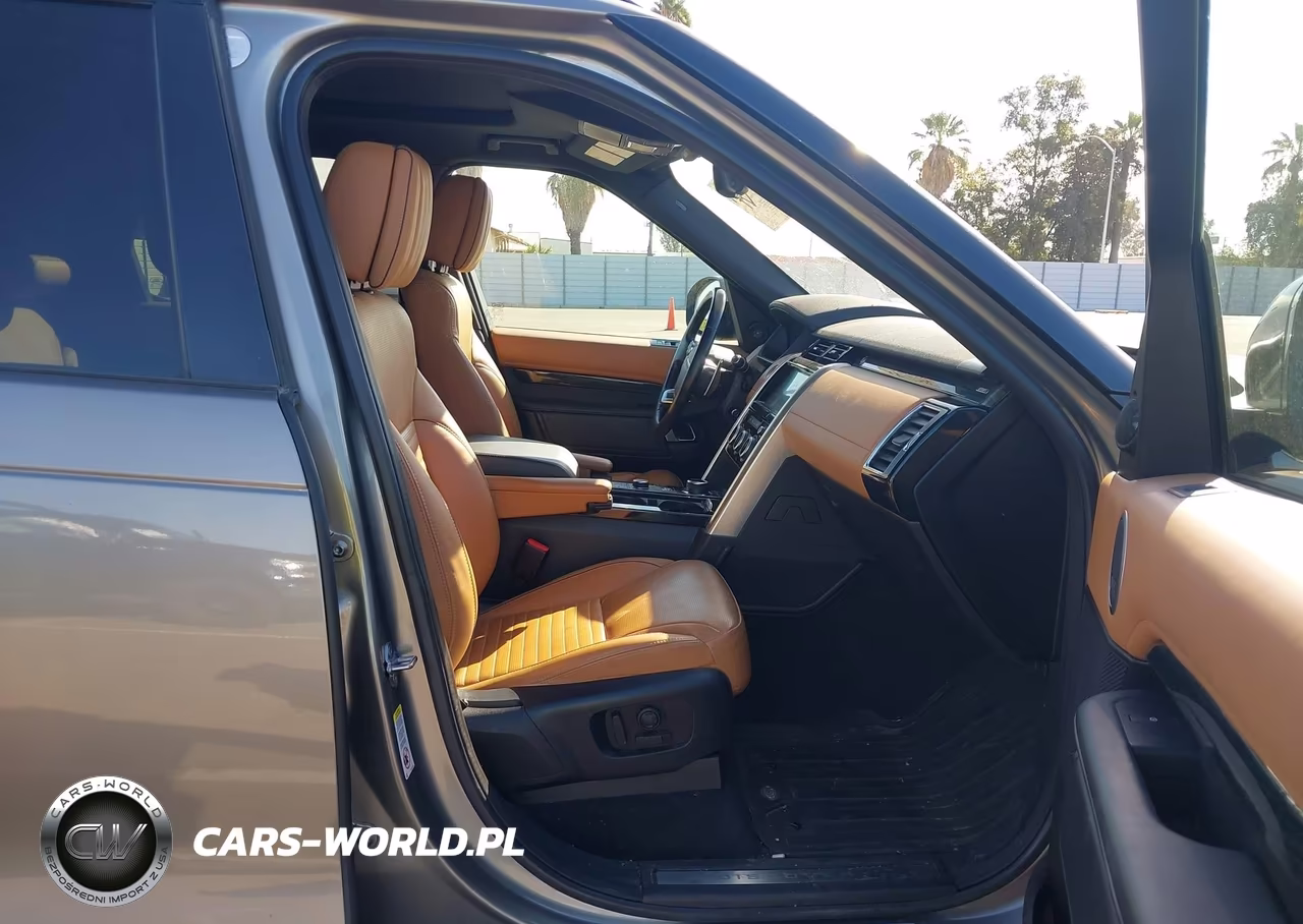 2018 Land Rover Discovery Hse Luxury VIN:SALRT2RV1JA054355 - 5