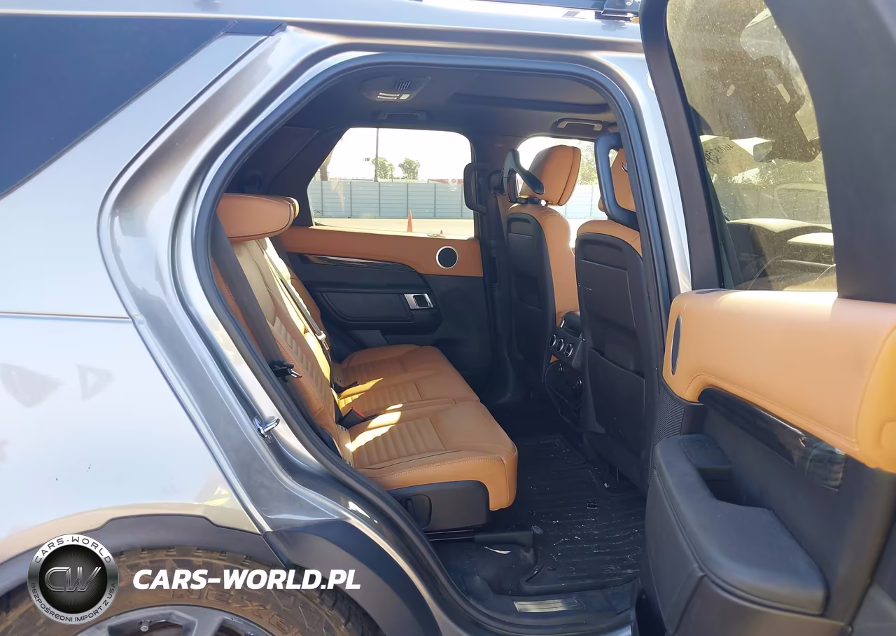 2018 Land Rover Discovery Hse Luxury VIN:SALRT2RV1JA054355 - 8