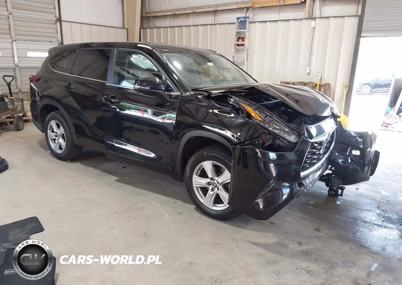 2024 Toyota Highlander Le