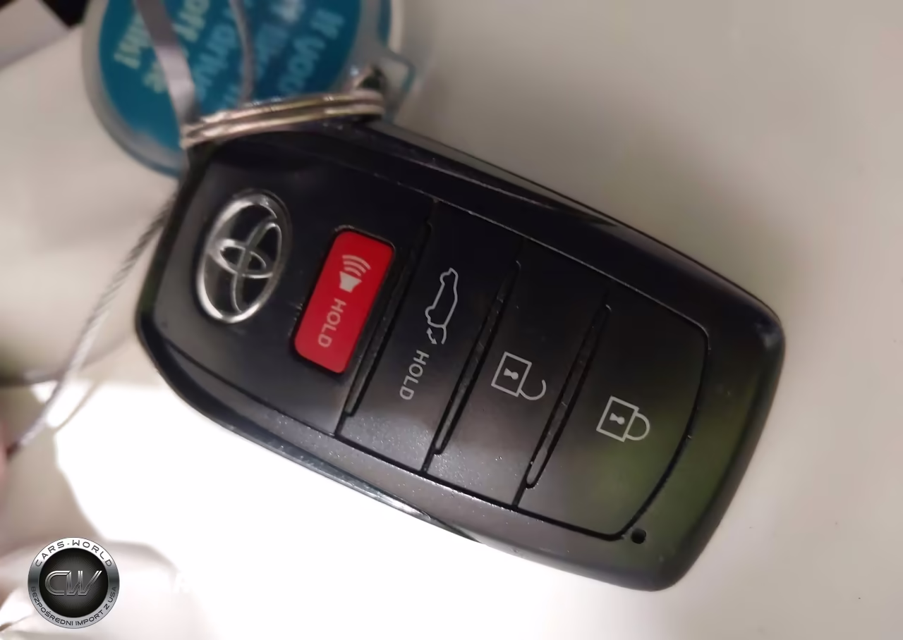 2024 Toyota Highlander Le VIN:5TDKDRAHXRS529665 - 11