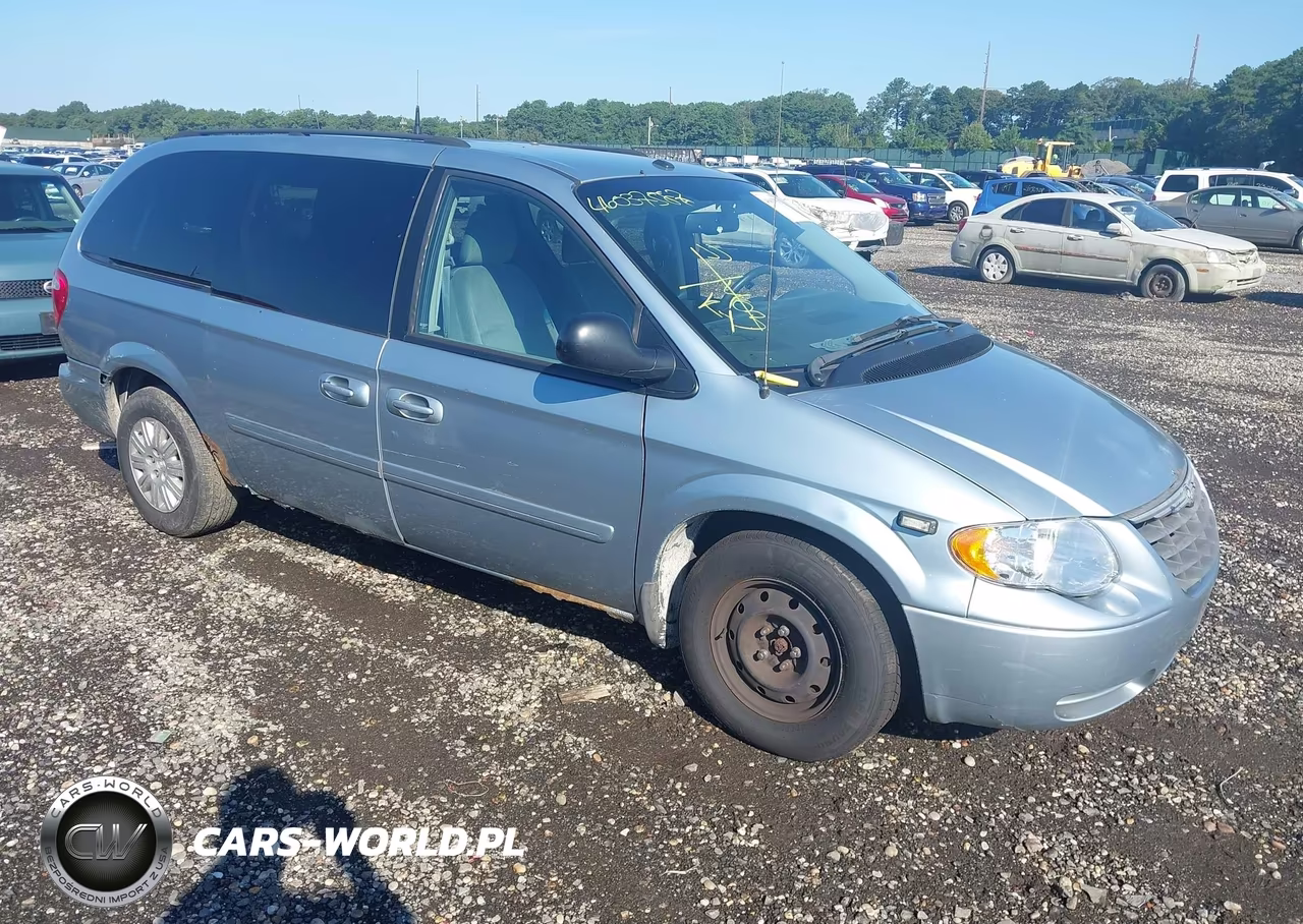 2006 Chrysler Town & Country Lx