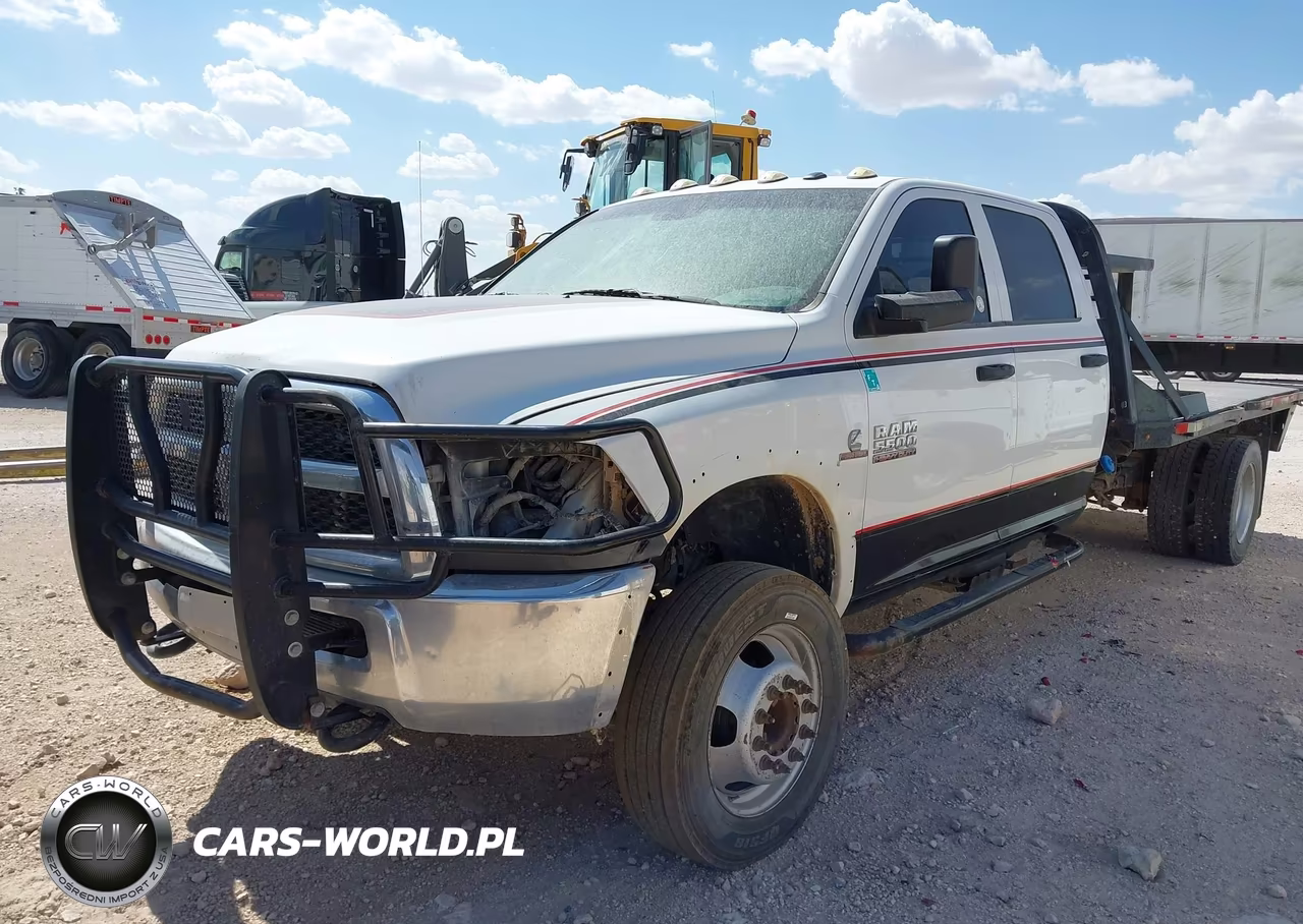 2018 Ram 5500 Chassis Tradesman-Slt-Laramie VIN:3C7WRNFL1JG157471 - 2