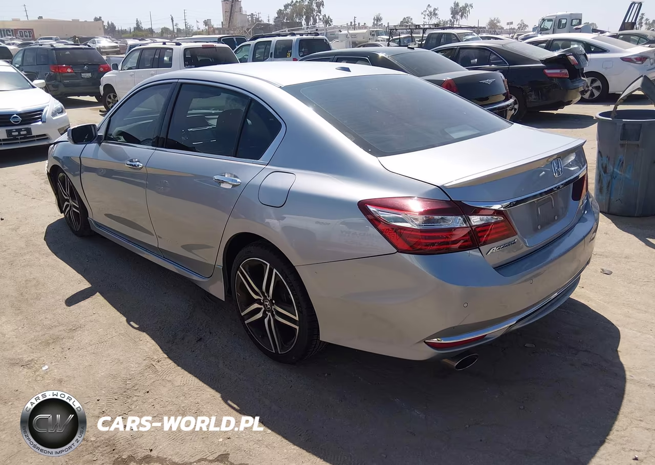 2016 Honda Accord Touring VIN:1HGCR3F94GA021725 - 3