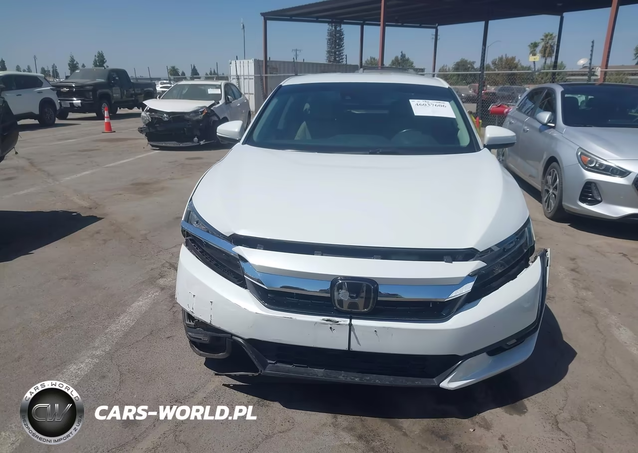 2018 Honda Clarity Plug-In Hybrid Touring VIN:JHMZC5F38JC005586 - 13
