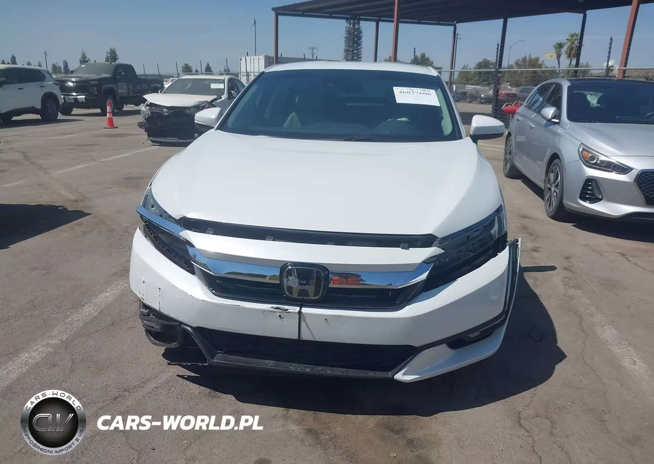2018 Honda Clarity Plug-In Hybrid Touring VIN:JHMZC5F38JC005586 - 6