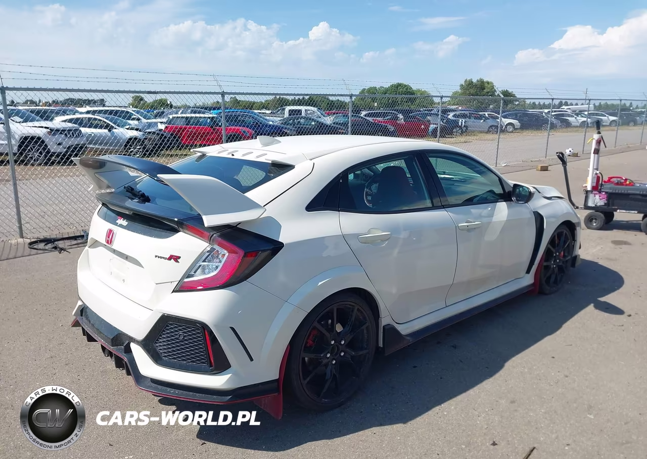 2019 Honda Civic Type R Touring VIN:SHHFK8G73KU204994 - 4