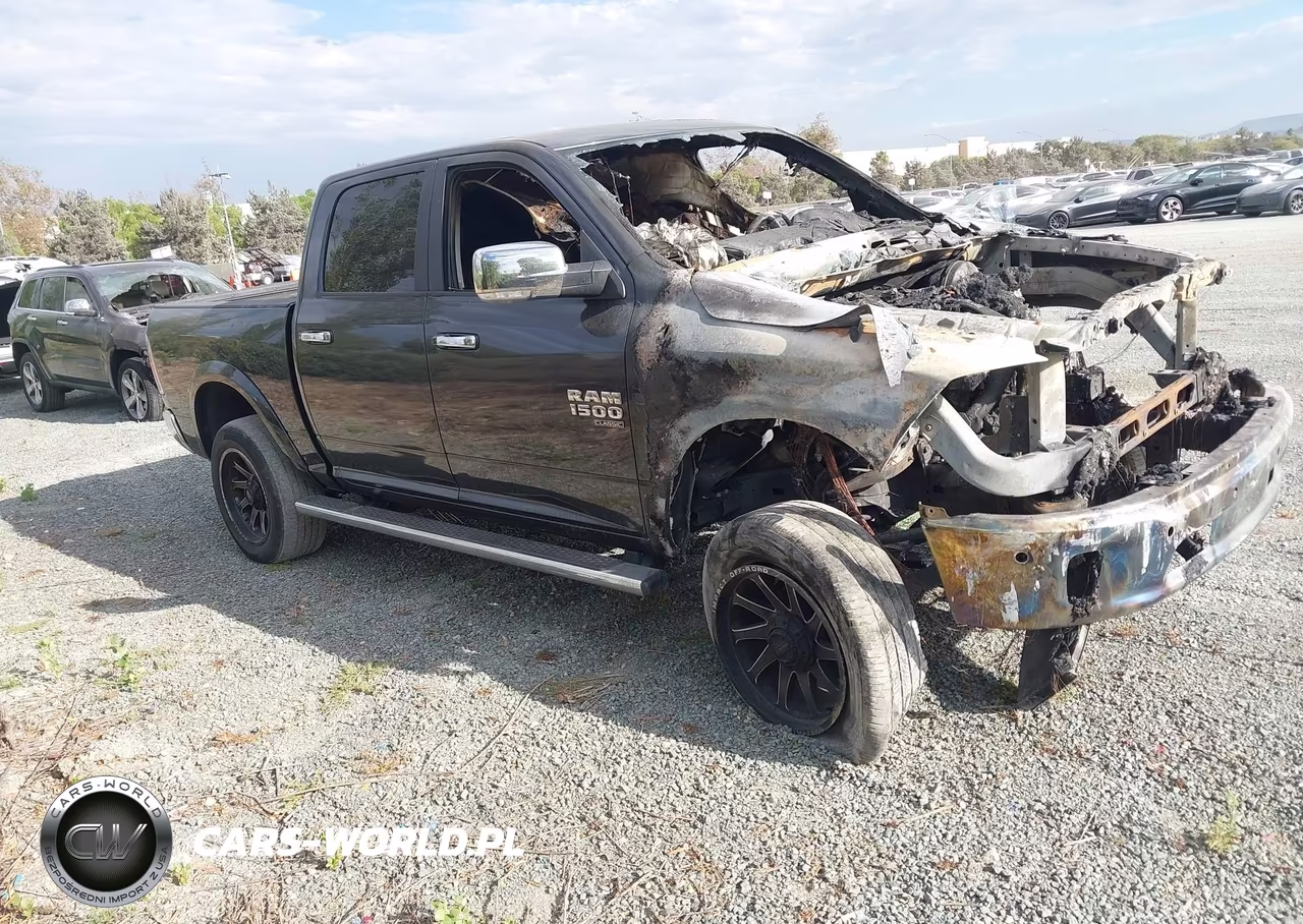 2019 Ram 1500 Classic Laramie 4X2 5'7 Box – zdjęcie 1 z 15