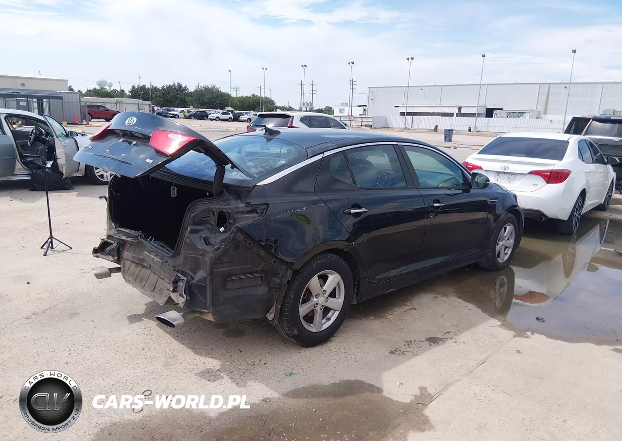 2015 Kia Optima Lx VIN:5XXGM4A72FG422056 - 4