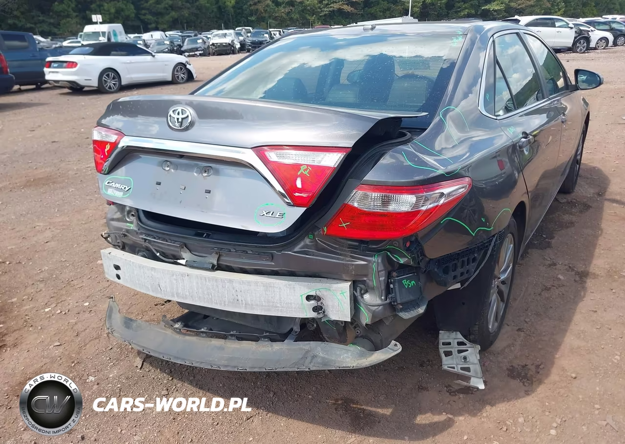 2017 Toyota Camry Xle VIN:4T1BF1FK8HU737727 - 18