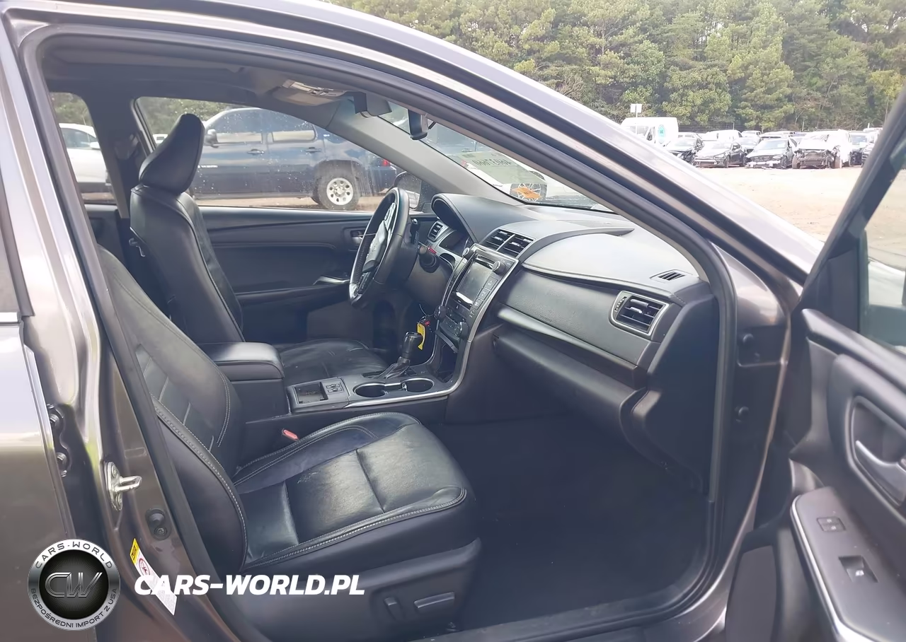 2017 Toyota Camry Xle VIN:4T1BF1FK8HU737727 - 5