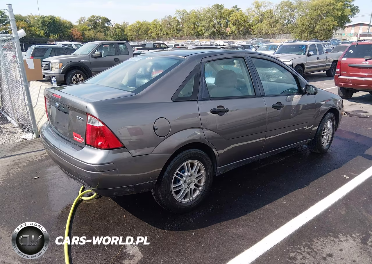 2006 Ford Focus Zx4 VIN:1FAHP34N36W175795 - 4