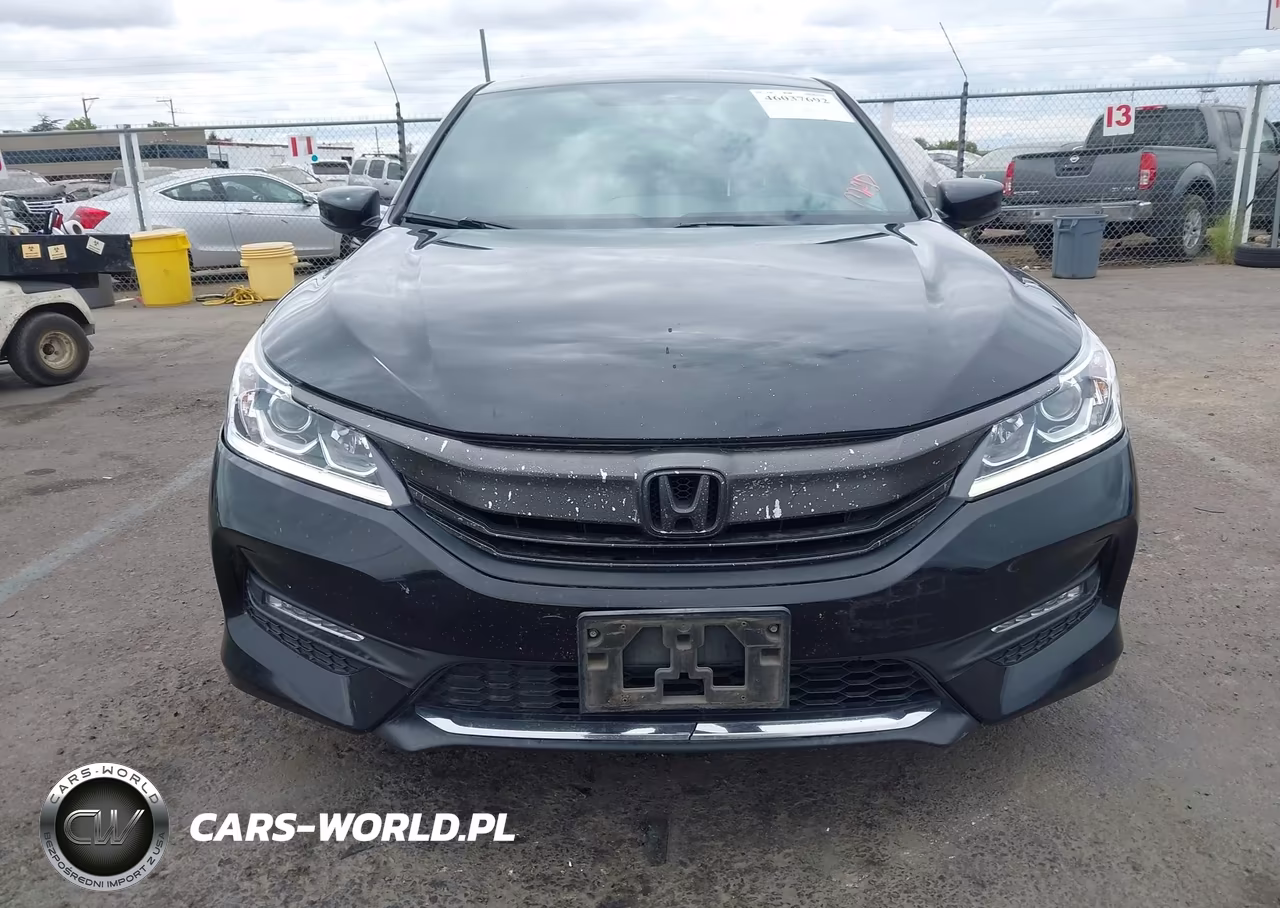 2017 Honda Accord Sport VIN:1HGCR2F52HA215548 - 12