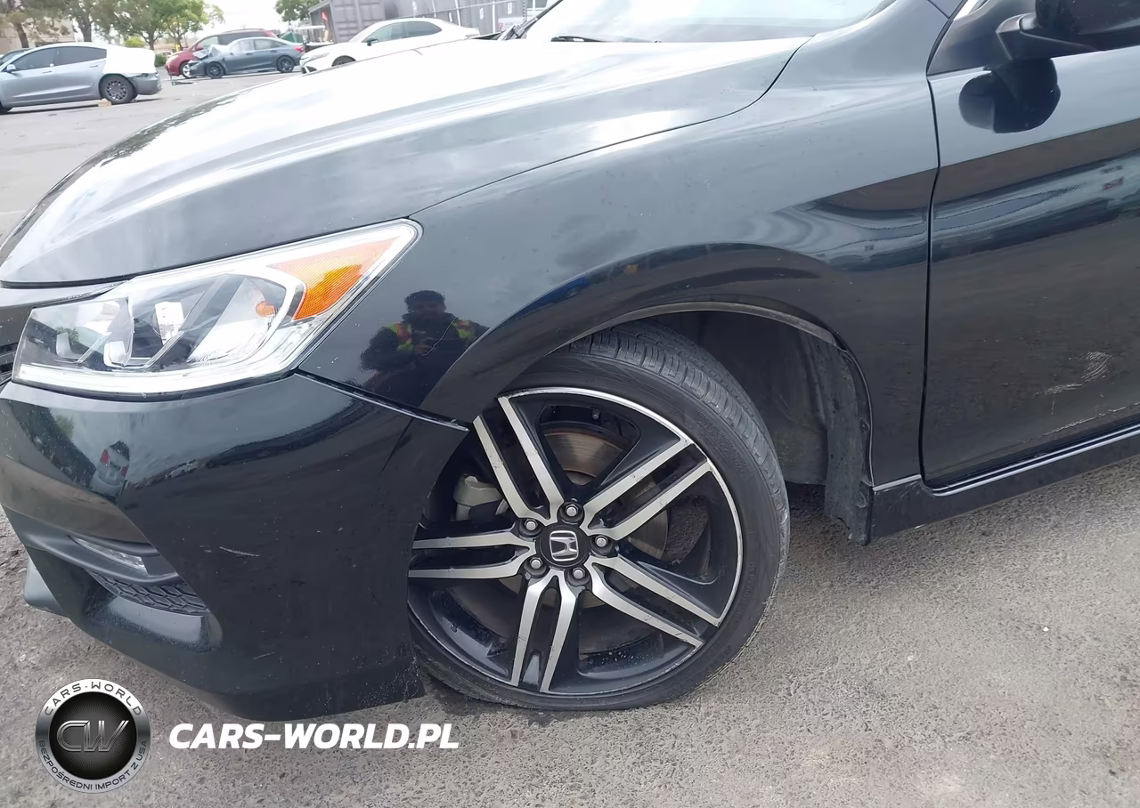 2017 Honda Accord Sport VIN:1HGCR2F52HA215548 - 6