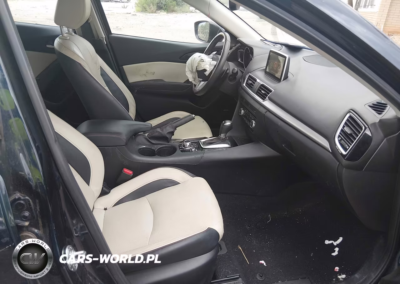 2015 Mazda Mazda3 S Grand Touring VIN:JM1BM1M35F1238632 - 5