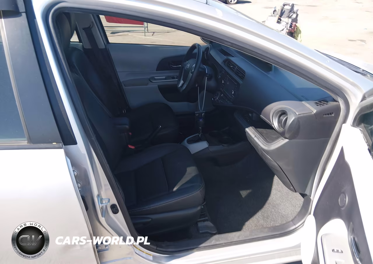 2012 Toyota Prius C Four VIN:JTDKDTB36C1007023 - 5