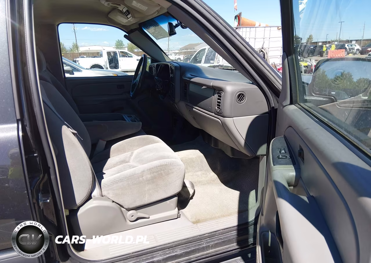 2004 Chevrolet Suburban K1500 VIN:3GNFK16Z34G290243 - 5