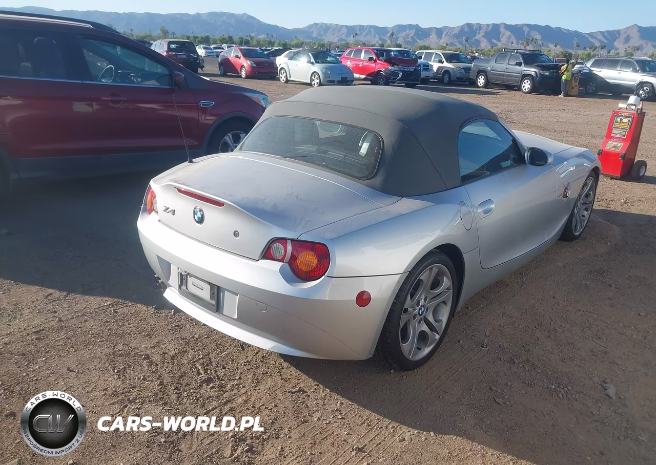 2003 BMW Z4 3.0I VIN:4USBT53453LU04419 - 4