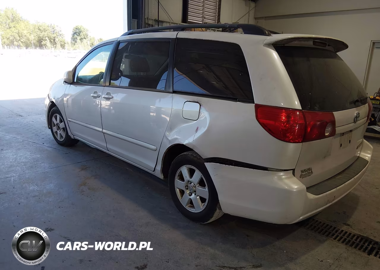 2008 Toyota Sienna Xle VIN:5TDZK22C28S210628 - 3