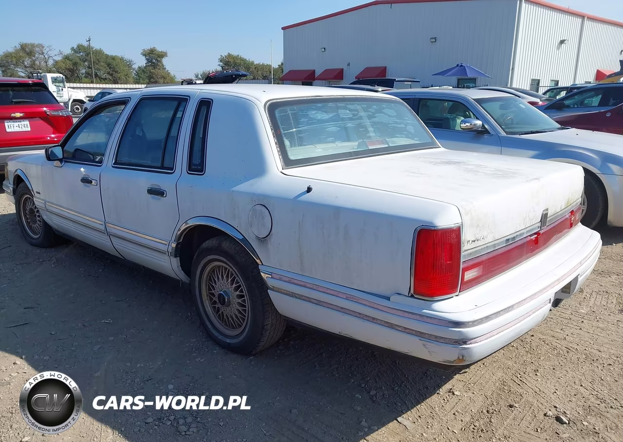 1991 Lincoln Town Car Executive VIN:1LNCM81W0MY758605 - 3