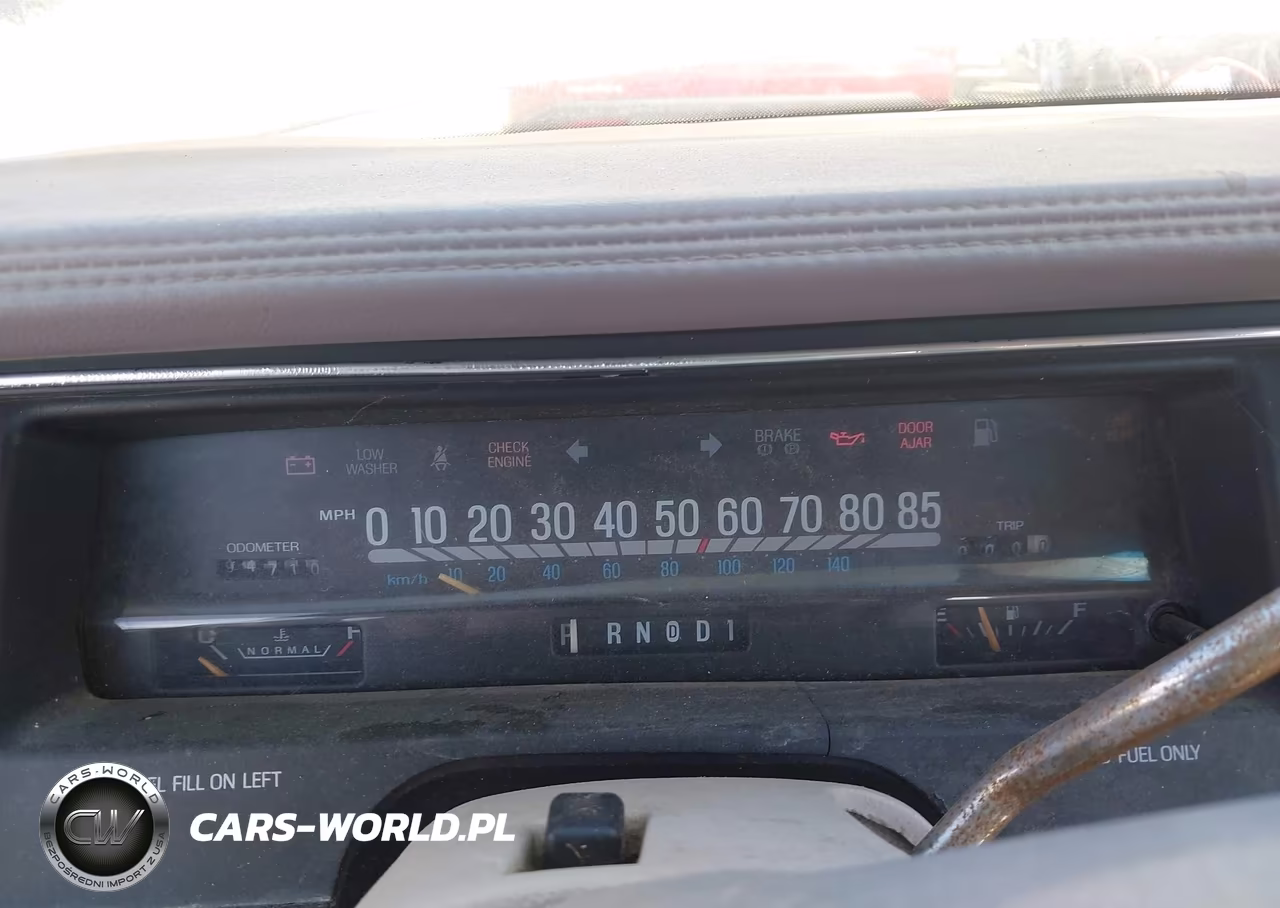 1991 Lincoln Town Car Executive VIN:1LNCM81W0MY758605 - 7