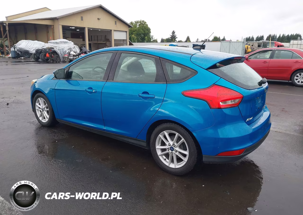 2015 Ford Focus Se VIN:1FADP3K26FL355460 - 3