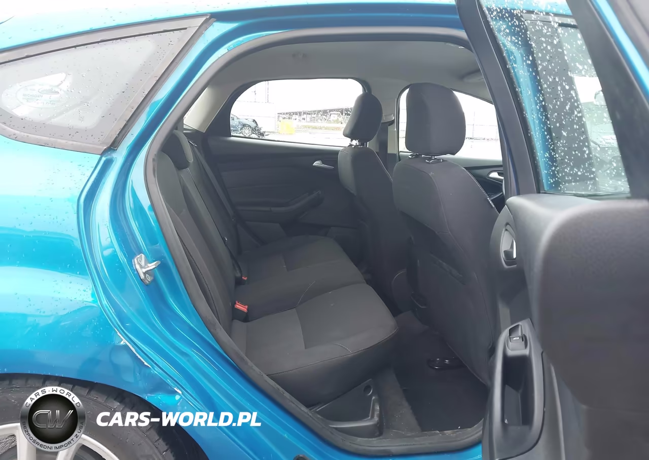 2015 Ford Focus Se VIN:1FADP3K26FL355460 - 8