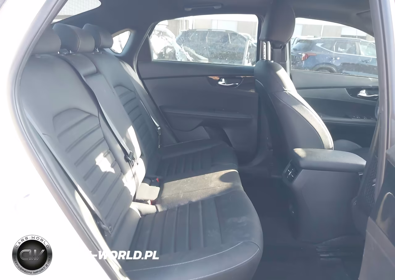 2023 Kia Forte Gt-Line VIN:3KPF54AD5PE634863 - 8