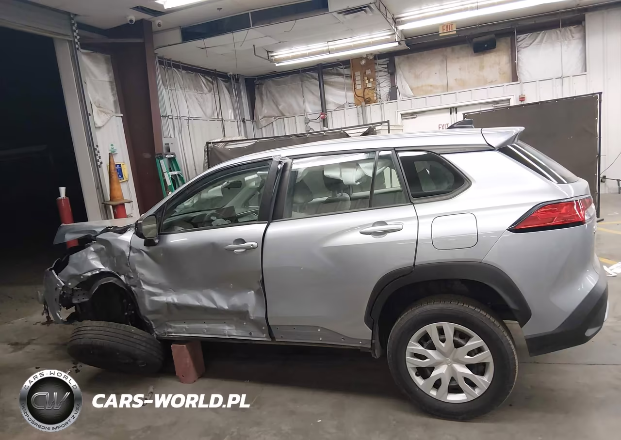 2024 Toyota Corolla Cross L VIN:7MUAAAAGXRV074416 - 15