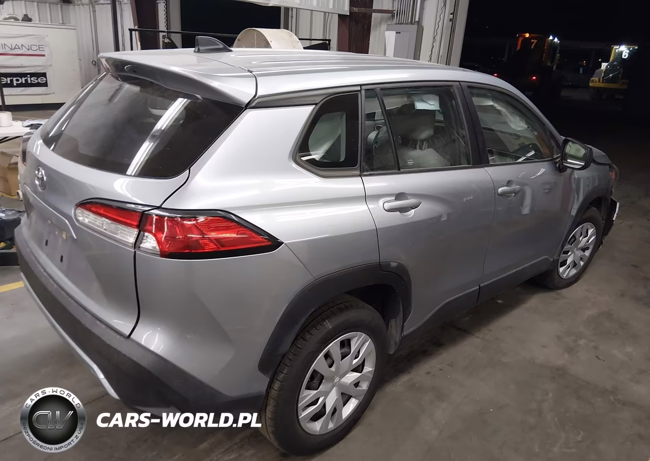 2024 Toyota Corolla Cross L VIN:7MUAAAAGXRV074416 - 4