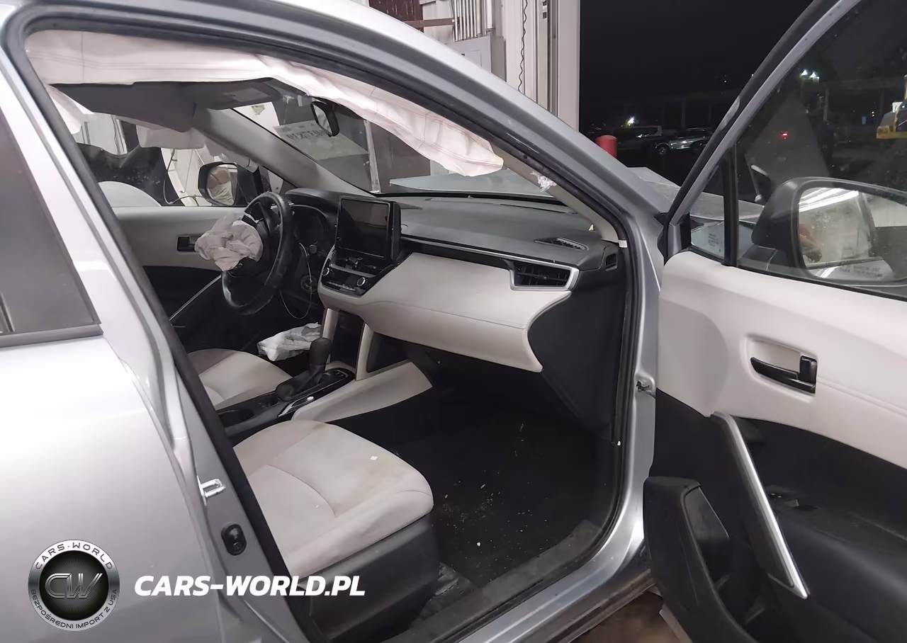 2024 Toyota Corolla Cross L VIN:7MUAAAAGXRV074416 - 5