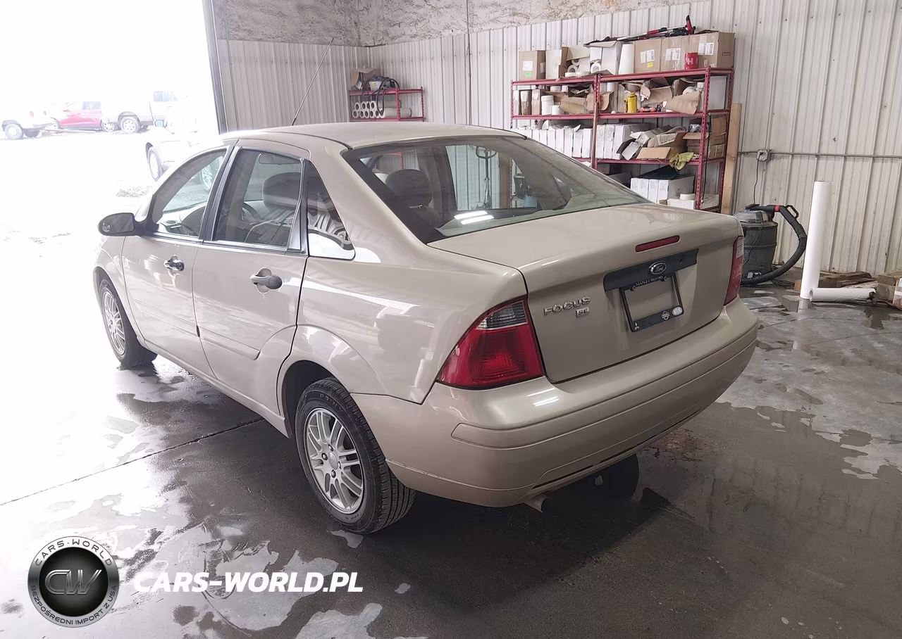2007 Ford Focus S-Se-Ses VIN:1FAFP34N37W302392 - 3
