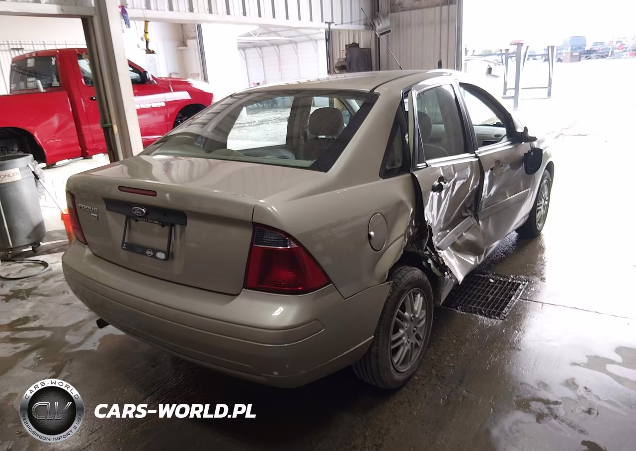 2007 Ford Focus S-Se-Ses VIN:1FAFP34N37W302392 - 4